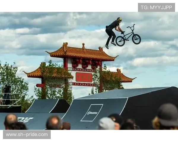 成都极限运动队与重庆极限运动队实力对比赛后分析与总结